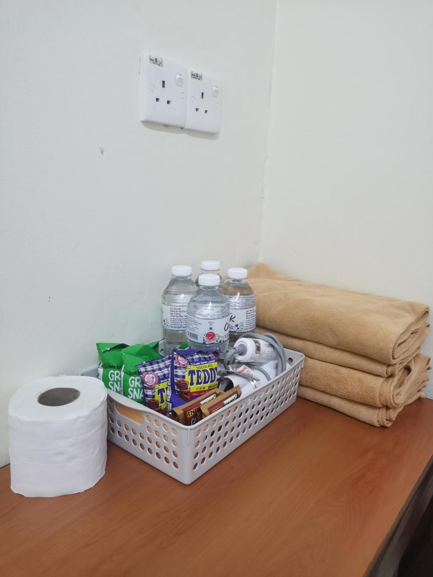 Kb Guesthouse Мерсинг Екстериор снимка