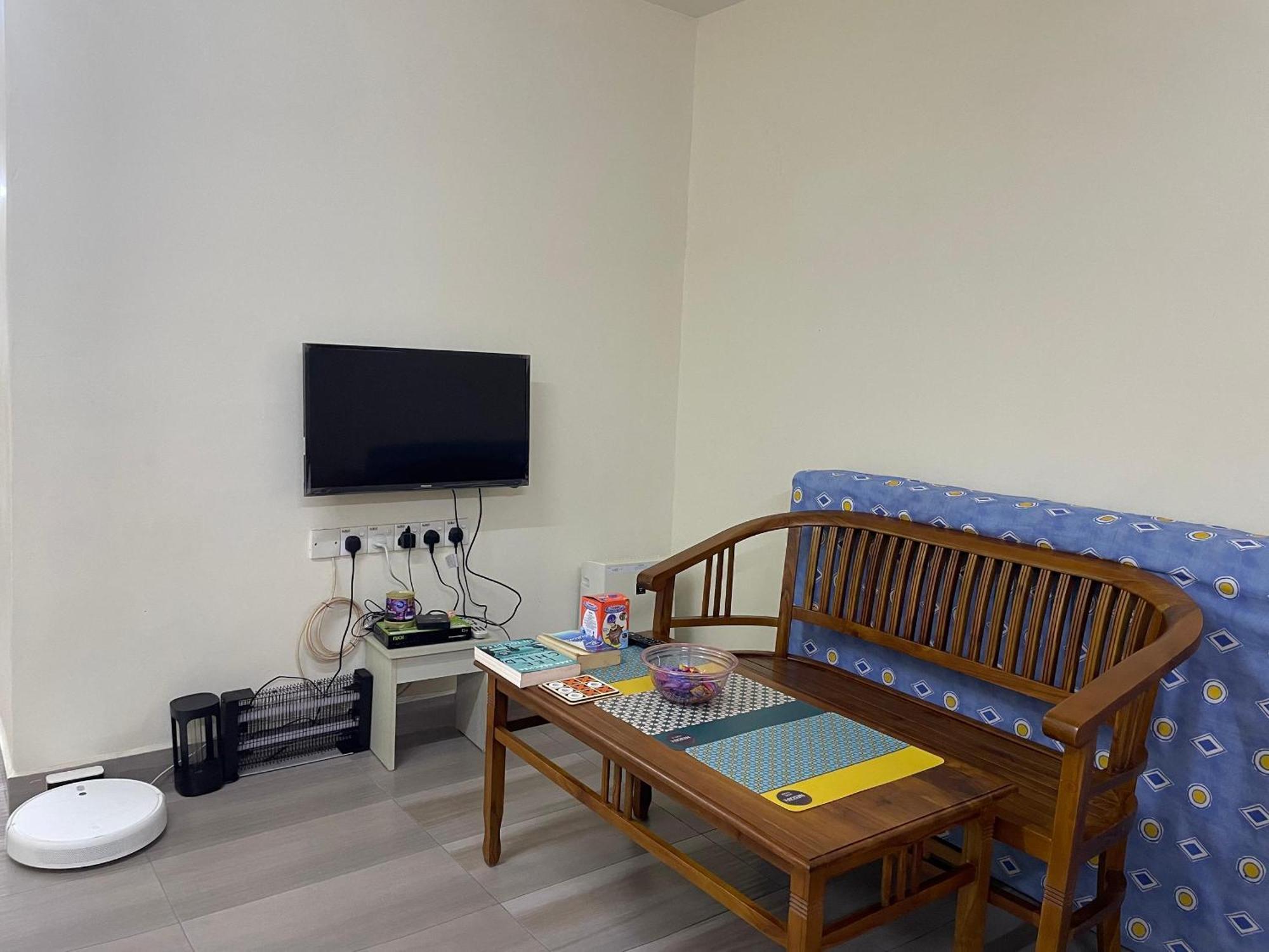 Kb Guesthouse Мерсинг Екстериор снимка